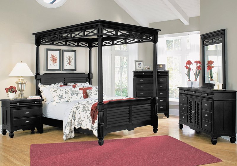 Extraordinary Black Bedroom Furniture Matched With White Accent Wall Color Furnished With Queen Bed Applying Canopy Platform Completed With Nightstand And Vanity